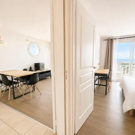 Vue Ocean Panoramique Et Piscines, Vaste T3 5 Pers