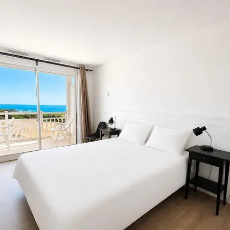 Vue Ocean Panoramique Et Piscines, Vaste T3 5 Pers *