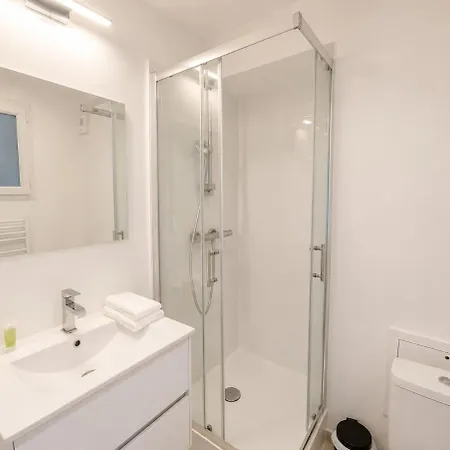 Vue Ocean Panoramique Et Piscines, Vaste T3 5 Pers *