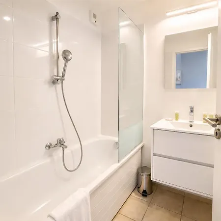 Apartmán Vue Ocean Panoramique Et Piscines, Vaste T3 5 Pers *